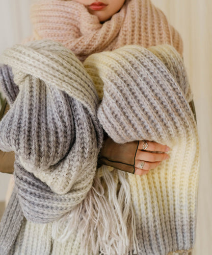 GRADATION KNIT VOLUME SCARF