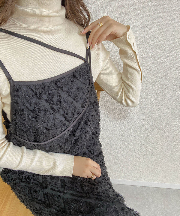 SHAGGY CROSS ONEPIECE