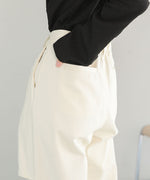 KNEE-SLIT PANTS