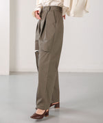 KNEE-SLIT PANTS