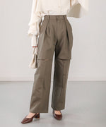 KNEE-SLIT PANTS