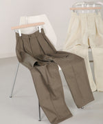KNEE-SLIT PANTS