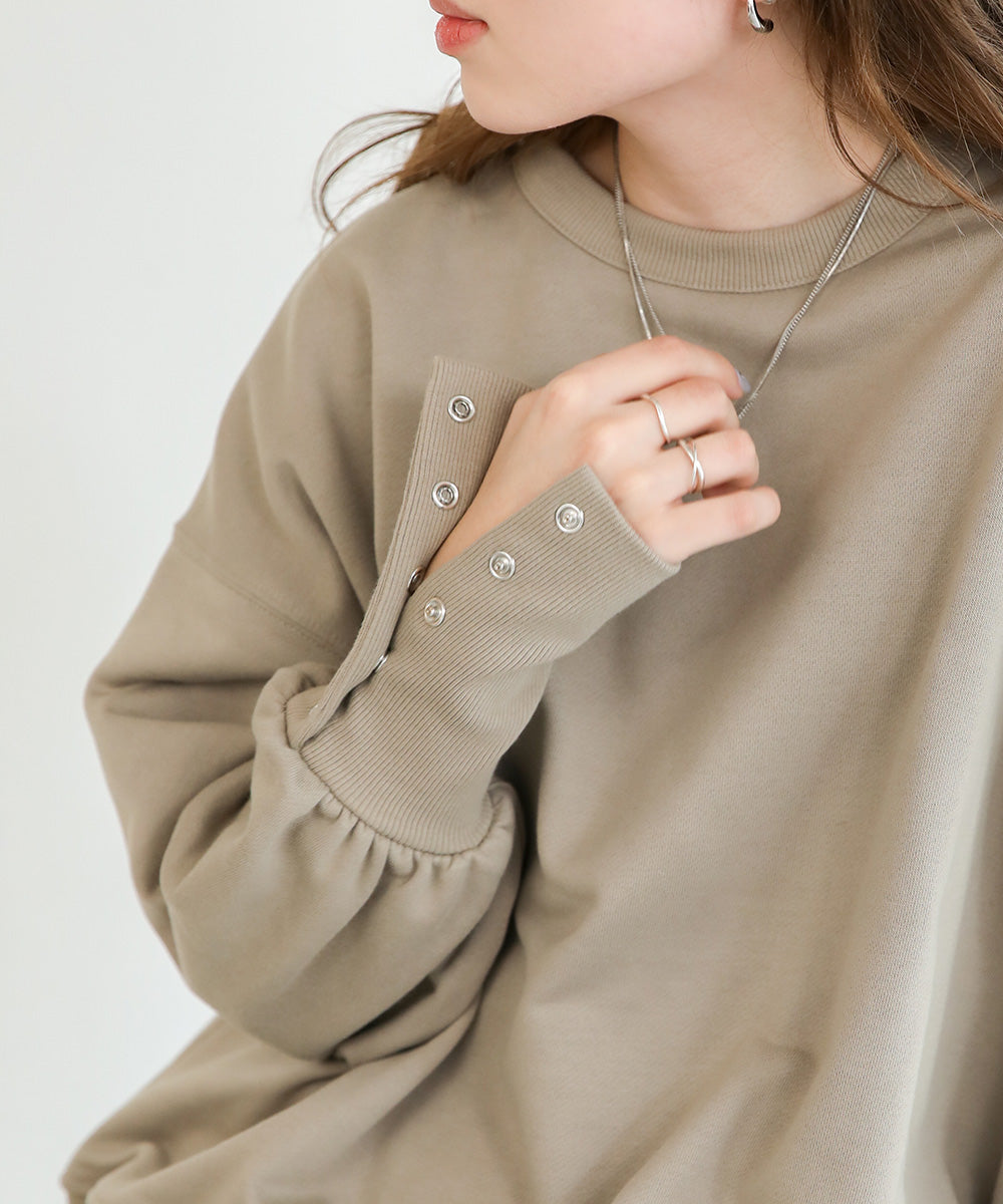 BACK OPEN SWEAT TOP