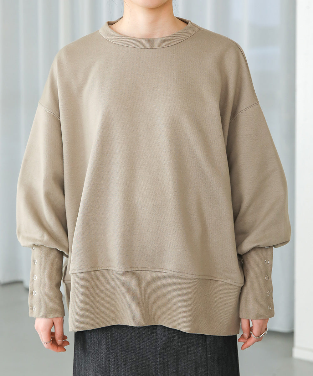 BACK OPEN SWEAT TOP